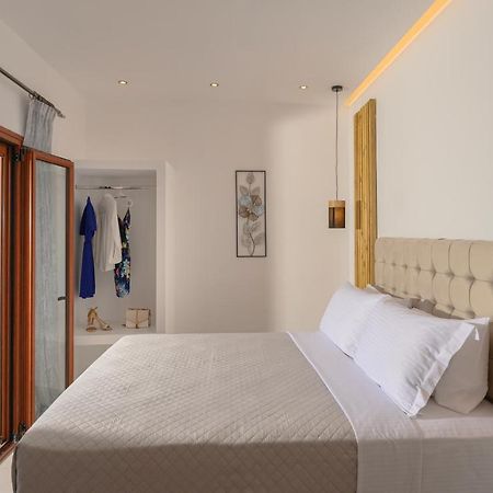 Auster House Santorini Apartment Kamari  Exterior photo
